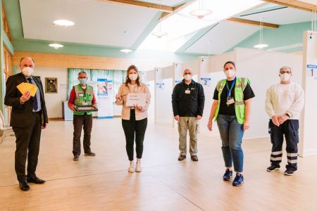 Die 100.000ste Dose der Impfung wurde nun im Impfzentrum Salzkotten verimpft